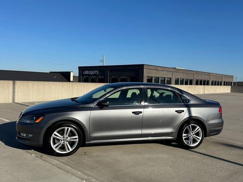 Used 2014 Volkswagen Passat TDI SEL Premium image 9