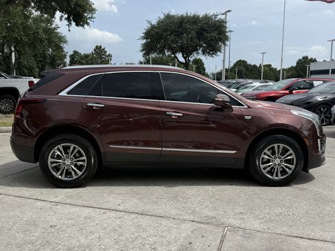 Used 2023 Cadillac XT5 Premium Luxury w/ Technology Package FWD image 3