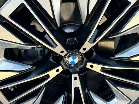 Certified 2024 BMW 540i xDrive 540i xDrive Sedan w/ Premium Package image 33