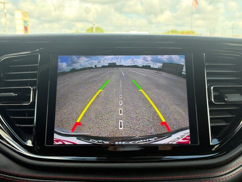 Used 2025 Dodge Durango GT AWD/4WD image 16