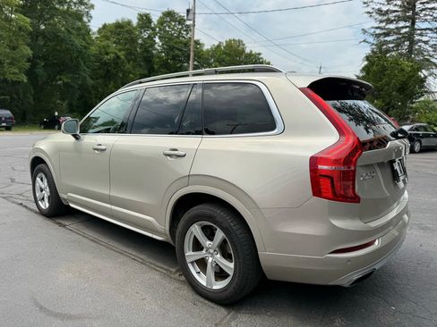 Used 2016 Volvo XC90 T5 Momentum image 3
