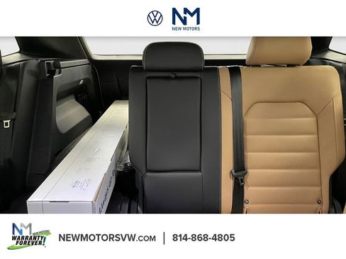New 2026 Volkswagen Atlas Cross Sport SEL R-Line image 11