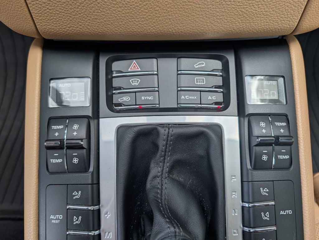 Used 2018 Porsche Macan S AWD/4WD image 22