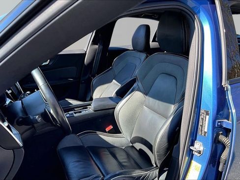 Used 2020 Volvo S60 T6 R-Design image 15