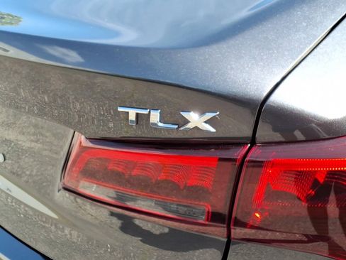 Used 2015 Acura TLX V6 w/ Technology Package FWD image 9