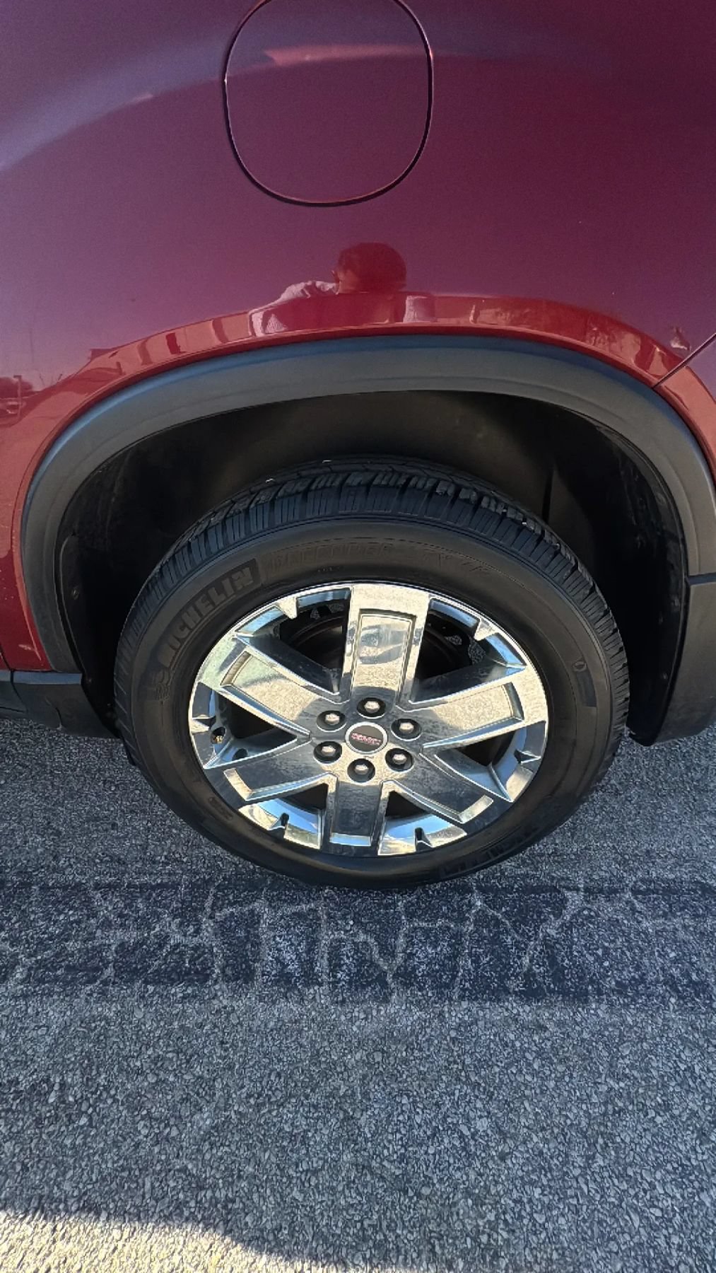 Used 2010 GMC Acadia SLT w/ Technology Package FWD image 30