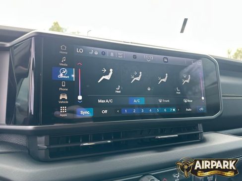 New 2024 Jeep Wrangler Unlimited Sahara w/ Safety Group AWD/4WD image 19