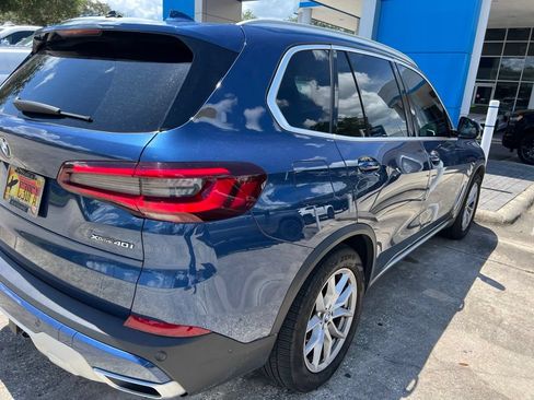Used 2022 BMW X5 xDrive40i w/ Premium Package AWD/4WD image 4