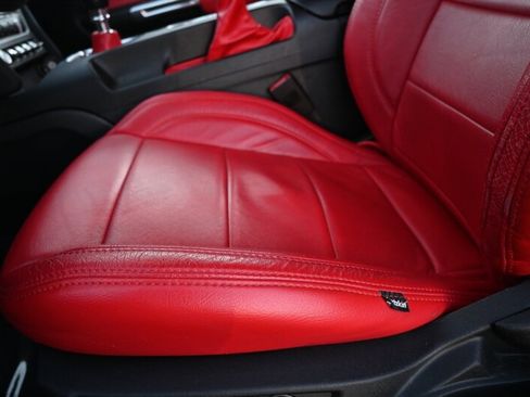 Used 2020 Ford Mustang Coupe RWD image 21