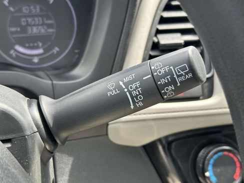 Used 2017 Honda HR-V LX image 21