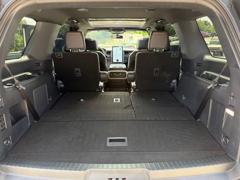 Used 2023 Ford Expedition Limited AWD/4WD image 51