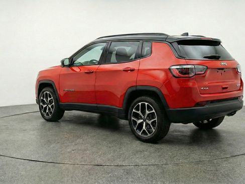 Used 2025 Jeep Compass Limited AWD/4WD image 6