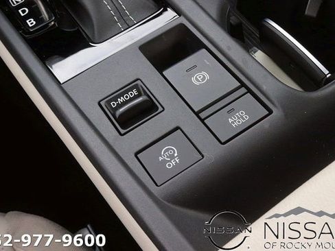 New 2026 Nissan Sentra SL w/ Floor Mat Package FWD image 20