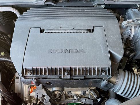 Used 2023 Honda Pilot LX image 28