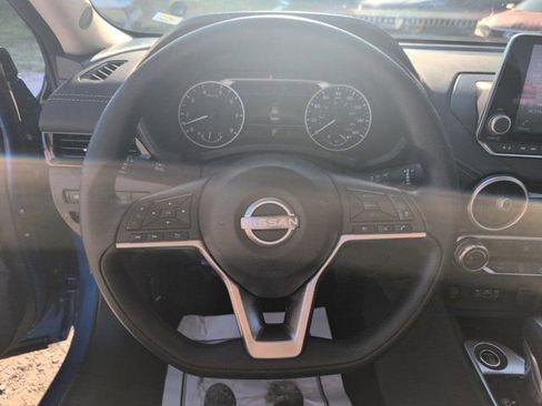 Used 2025 Nissan Sentra SV FWD image 22