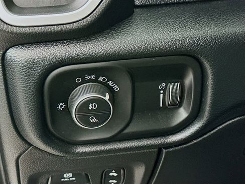 Certified 2020 RAM 1500 Big Horn image 18