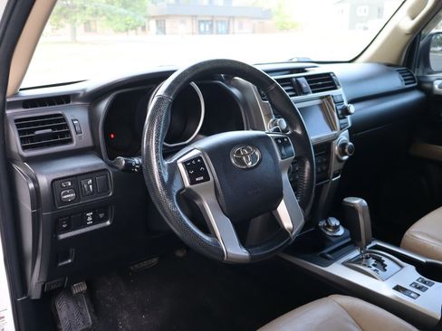 Used 2011 Toyota 4Runner Limited AWD/4WD image 15