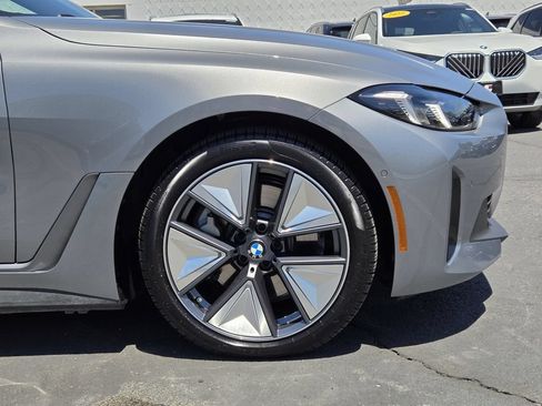 Used 2025 BMW i4 xDrive40i w/ Premium Package AWD/4WD image 11