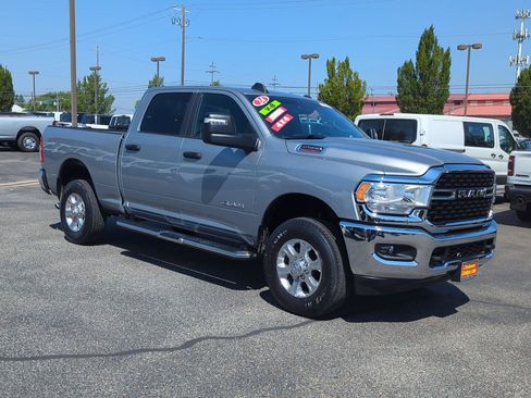 Used 2024 RAM 2500 Big Horn AWD/4WD image 1