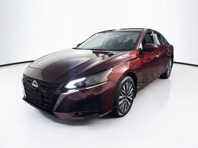 Used 2023 Nissan Altima 2.5 SV