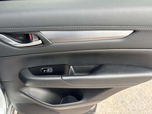 Used 2019 MAZDA CX-5 Touring FWD image 19