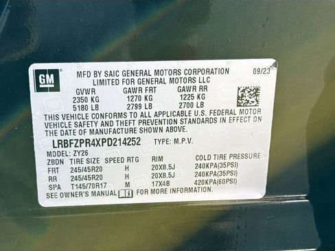 Used 2023 Buick Envision Essence w/ Sport Touring Package AWD/4WD image 32