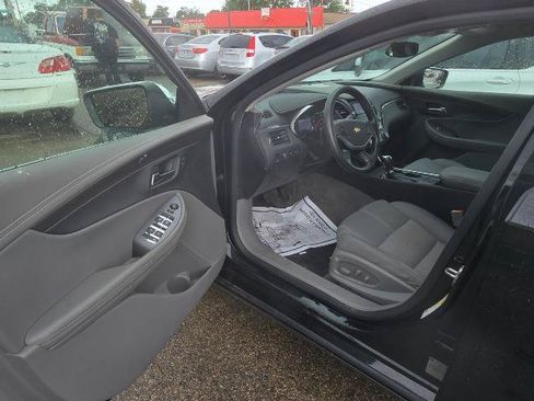 Used 2014 Chevrolet Impala LS w/ LS Convenience Package FWD image 19