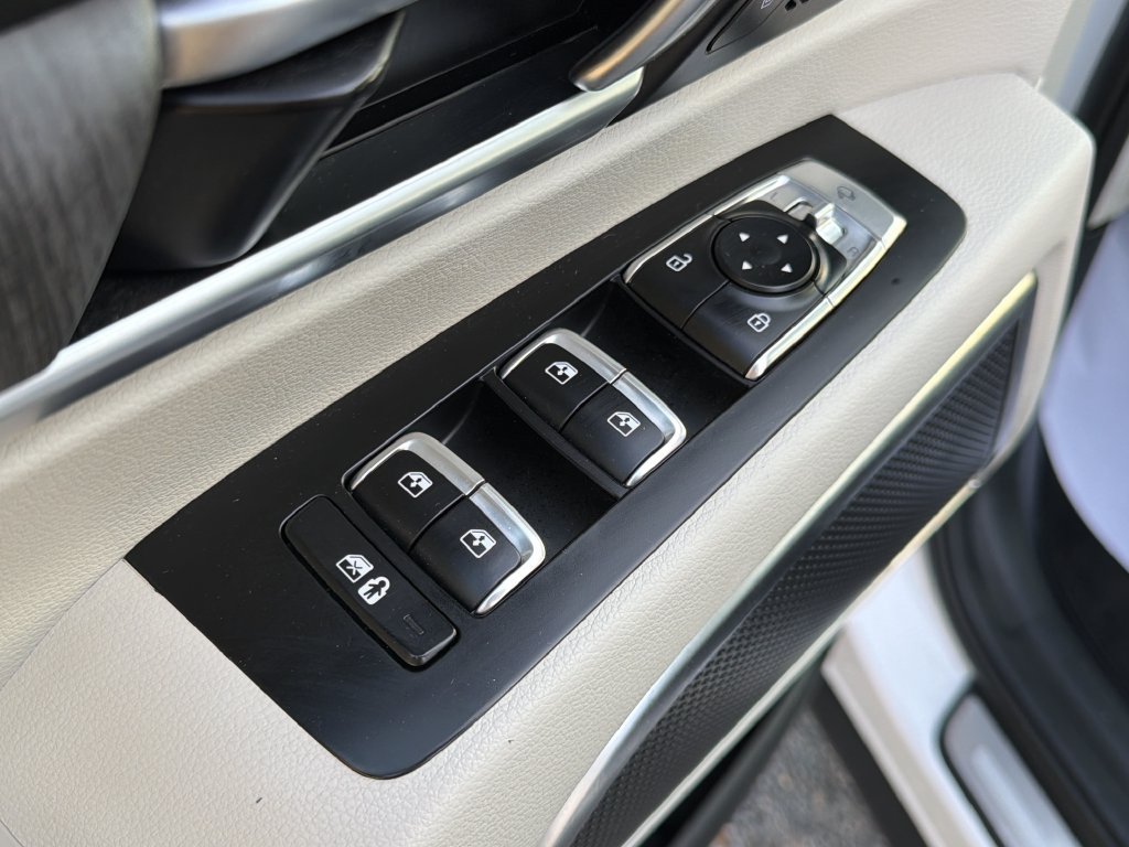Used 2024 Kia Telluride SX Prestige AWD/4WD image 25