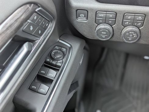 New 2026 Chevrolet Silverado 2500 LTZ w/ LTZ Convenience Package image 23