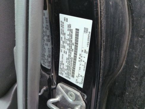 Used 2017 Ford Escape SE image 34