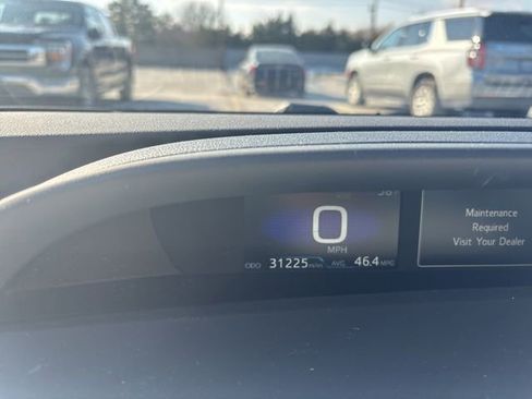 Used 2022 Toyota Prius XLE w/ Advanced Technology Package image 8