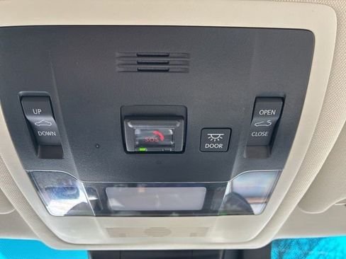 Used 2024 Lexus ES 350 350 w/ Premium Package image 28