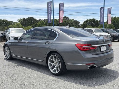 Used 2018 BMW 740i RWD image 4