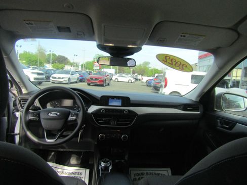 Used 2022 Ford Escape S FWD image 23