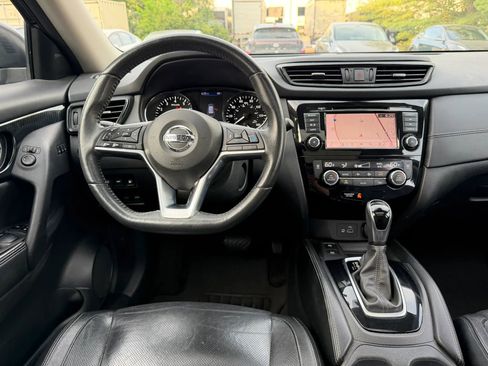 Used 2019 Nissan Rogue SL w/ Premium Package FWD image 11