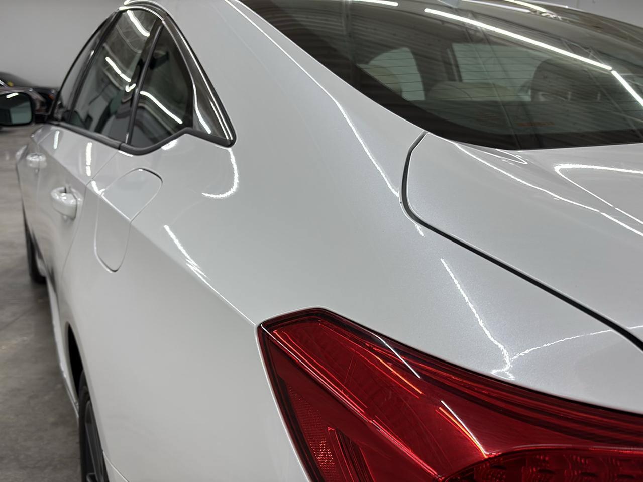 Used 2021 Honda Accord EX-L image 11