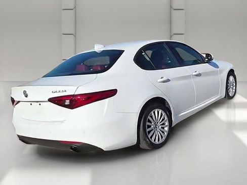 Used 2022 Alfa Romeo Giulia Sprint image 49