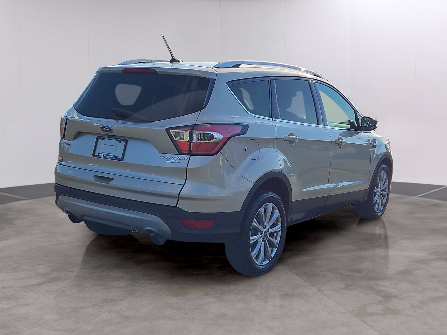 Used 2017 Ford Escape Titanium AWD/4WD image 2