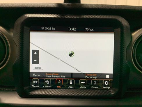 Used 2020 Jeep Gladiator Sport w/ Quick Order Package 24S image 9