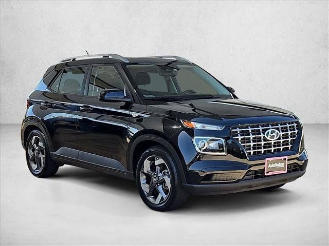 Used 2023 Hyundai Venue SEL FWD image 3