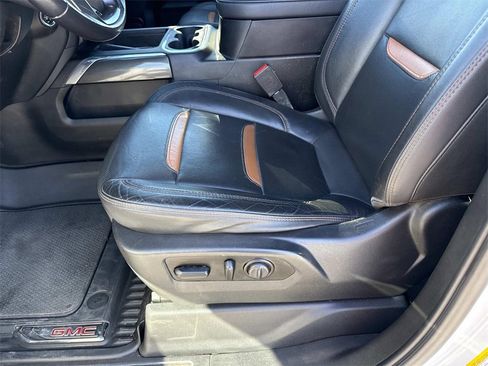 Used 2021 GMC Sierra 1500 AT4 w/ AT4 Premium Package image 10