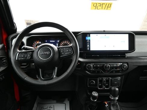 Used 2024 Jeep Wrangler Unlimited Sport AWD/4WD image 15