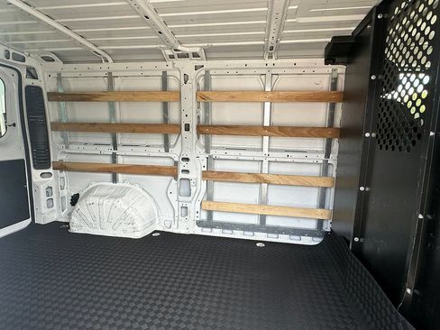 Used 2025 RAM ProMaster 2500 w/ U-Haul Equipment Group FWD image 22