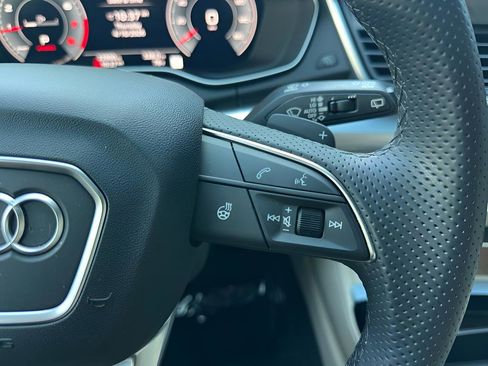 Used 2025 Audi Q5 2.0T Premium Plus image 30