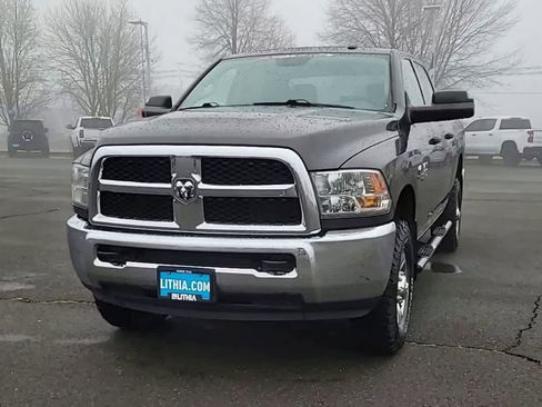 Used 2018 RAM 2500 Tradesman w/ Chrome Appearance Group image 3
