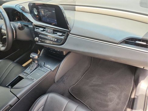 Used 2022 Lexus ES 350 F Sport w/ Accessory Package 2 FWD image 28