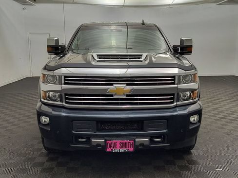Used 2017 Chevrolet Silverado 2500 High Country w/ Duramax Plus Package AWD/4WD image 6