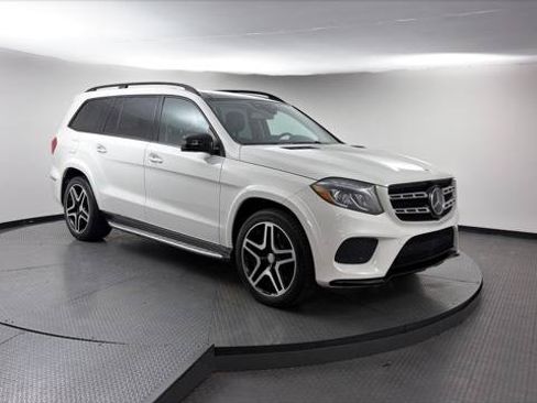 Used 2017 Mercedes-Benz GLS 550 4MATIC w/ Driver Assistance Package image 12