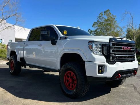 Used 2021 GMC Sierra 3500 AT4 w/ AT4 Premium Plus Package image 5