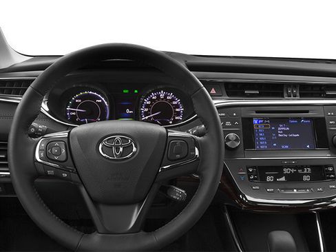 Used 2014 Toyota Avalon XLE Premium FWD image 9